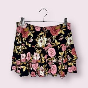 Y2K BYERWEAR floral ruffle tier mini skirt size M